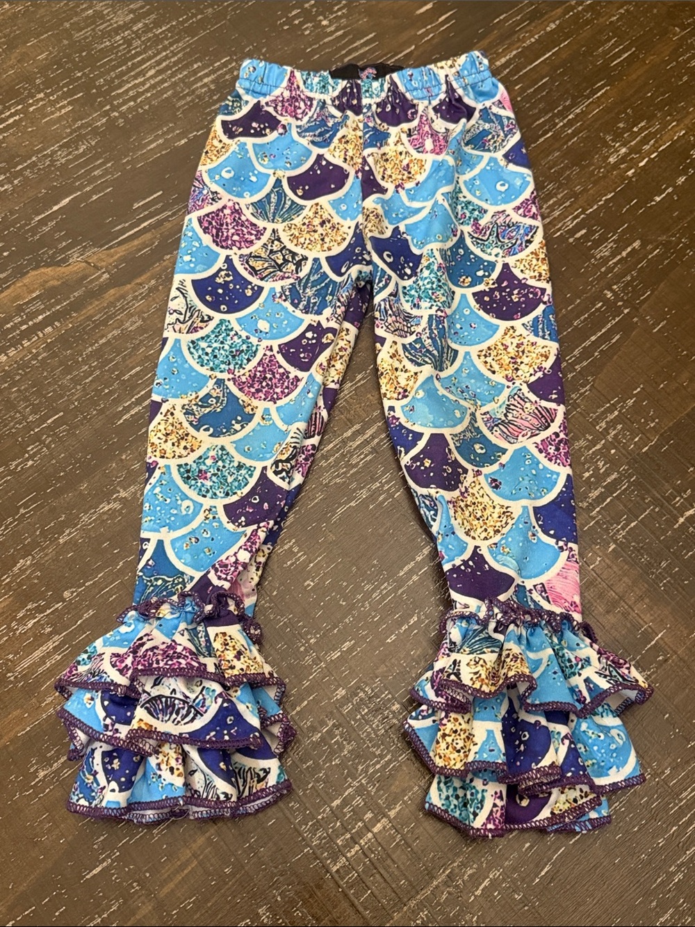 Like New Bowtism 24 mos Mermaid Scale Ruffle Leggings